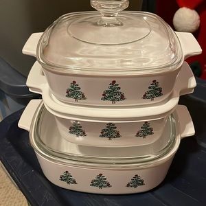 Vintage Corningware Christmas Tree casserole dishes!